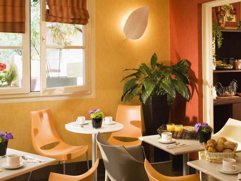 Отель Ibis Styles Paris Eiffel Cambronne Экстерьер фото