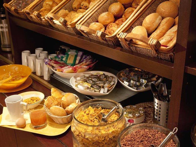 Отель Ibis Styles Paris Eiffel Cambronne Экстерьер фото